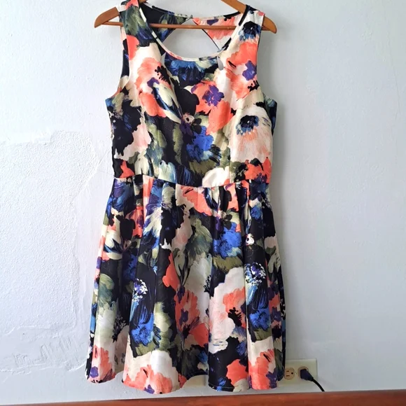 Danny & Nicole Dresses | Cute Dress with Pockets. | Color: Cream/Pink | Size: 14 | Darcyacevedo's Closet